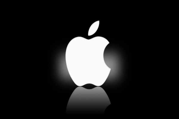 Judge rejects $324.5 million settlement over Apple