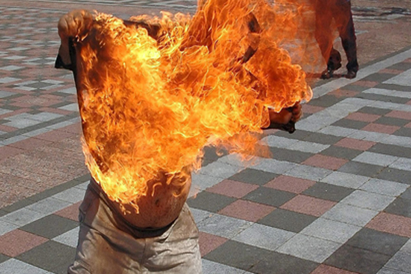 Fourth Bulgarian protester sets himself on fire