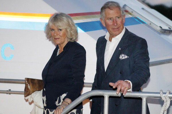 The Prince and Duchess takes a ride on the Tube