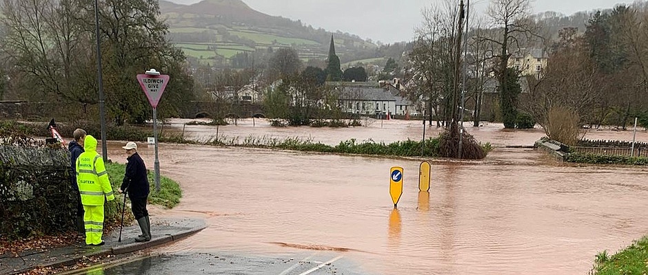 Death toll climbs to 5 as powerful Storm Bert batters Britain