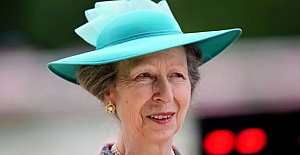 Princess Anne admitted to hospital after head injury